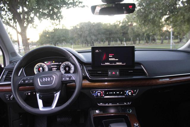 2023 Audi Q5 Vehicle Photo in HOUSTON, TX 77090