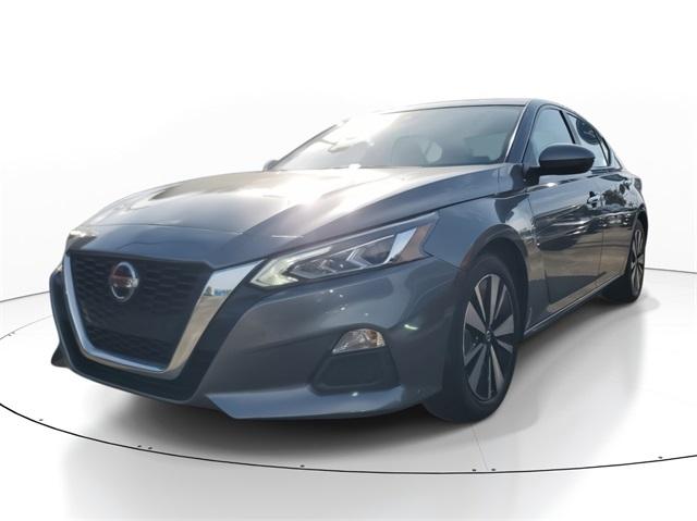 Used 2022 Nissan Altima SV with VIN 1N4BL4DV5NN316751 for sale in Miami, FL