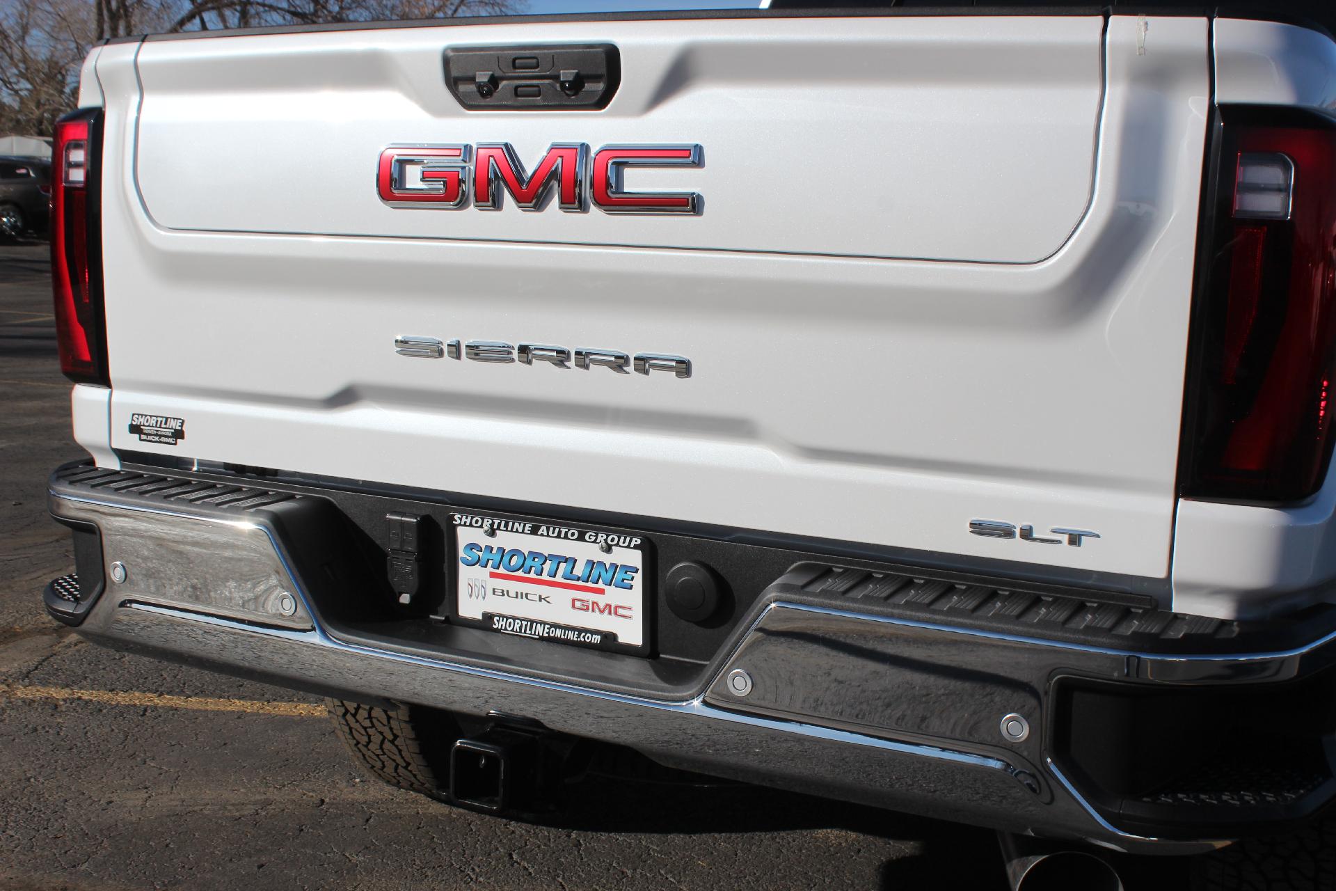 2024 GMC Sierra 2500 HD Vehicle Photo in AURORA, CO 80012-4011