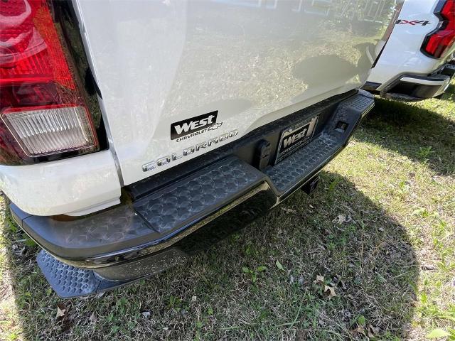 2024 Chevrolet Colorado Vehicle Photo in ALCOA, TN 37701-3235