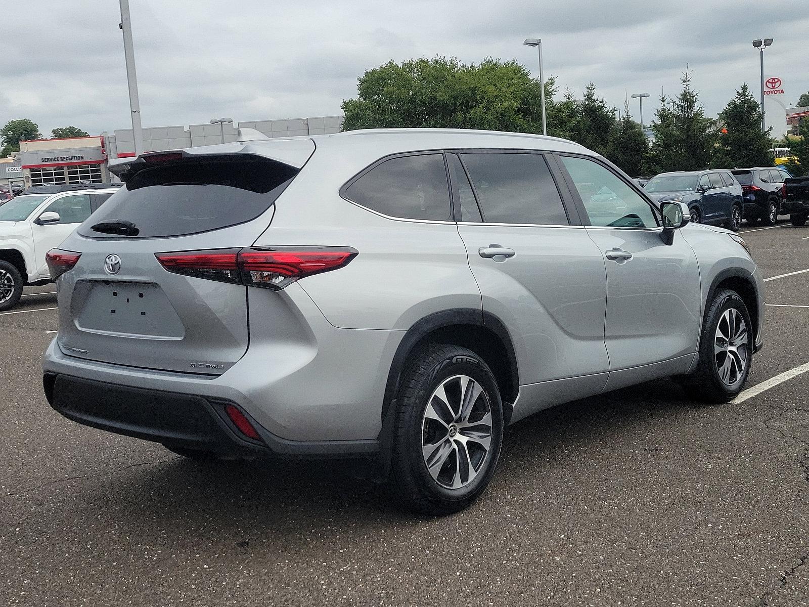 2023 Toyota Highlander Vehicle Photo in Trevose, PA 19053