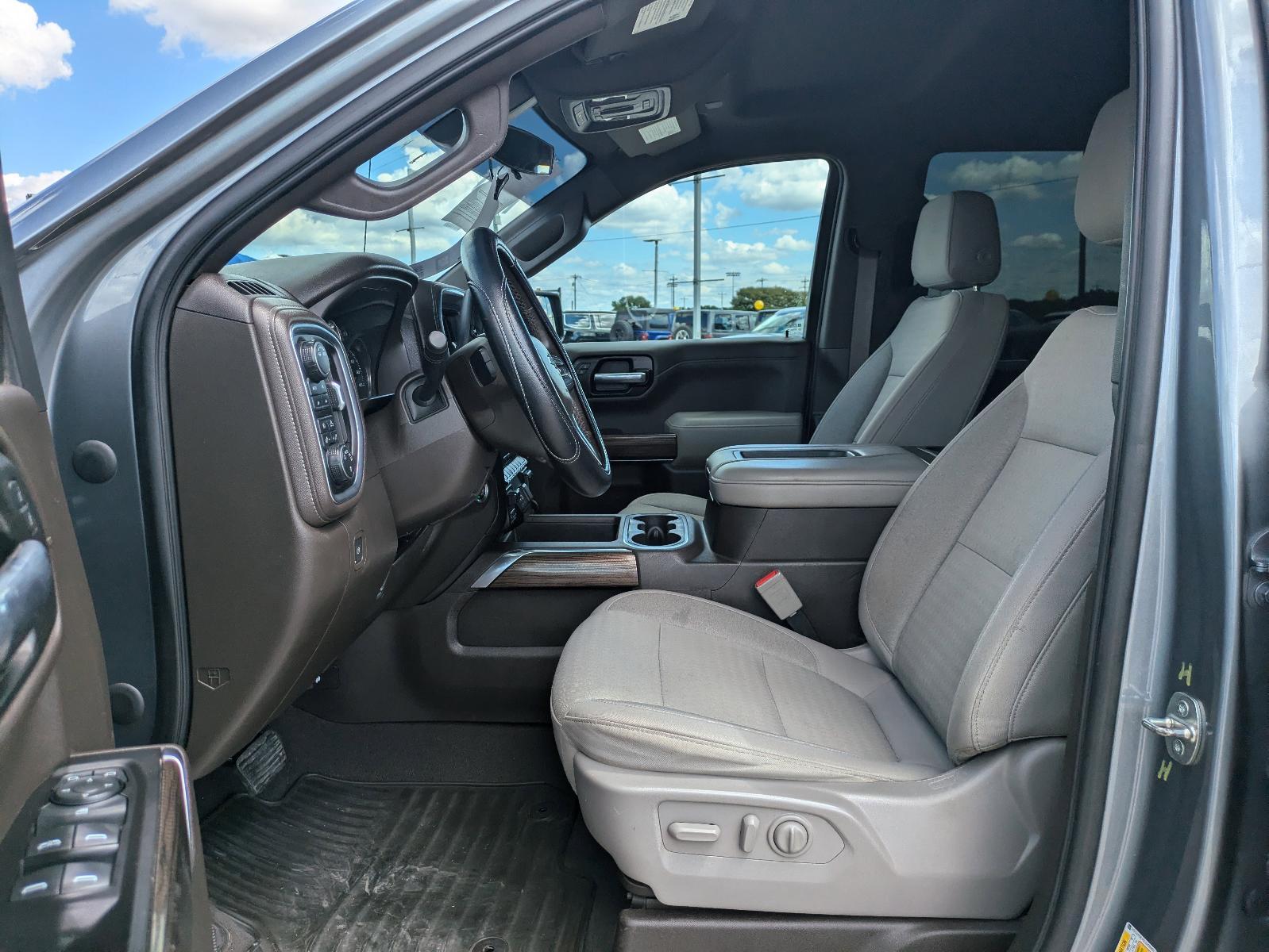 2020 Chevrolet Silverado 1500 Vehicle Photo in Seguin, TX 78155