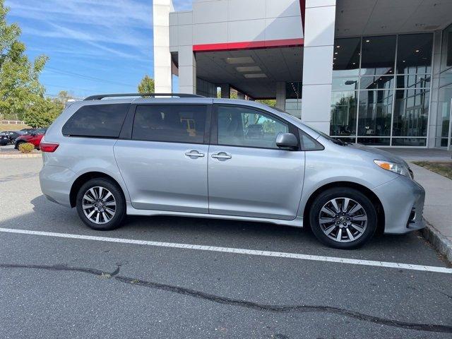 2020 Toyota Sienna Vehicle Photo in Flemington, NJ 08822