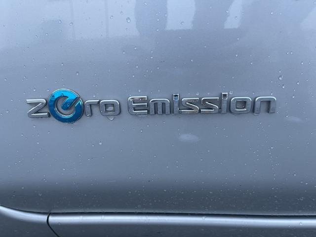 2011 Nissan LEAF Vehicle Photo in VENTURA, CA 93003-8585