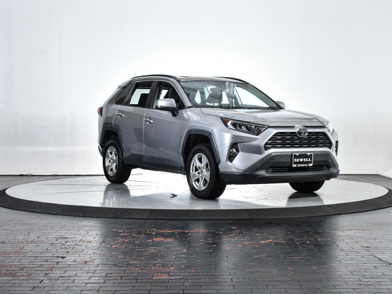 2019 Toyota RAV4 Vehicle Photo in DALLAS, TX 75235