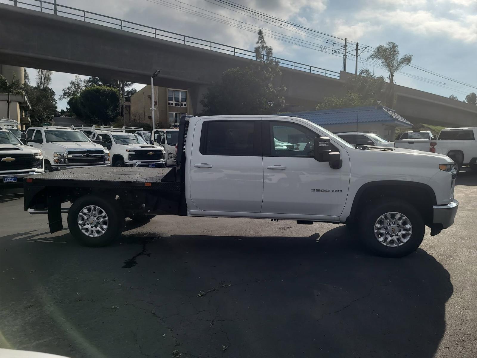 2023 Chevrolet Silverado 3500 HD CC Vehicle Photo in LA MESA, CA 91942-8211