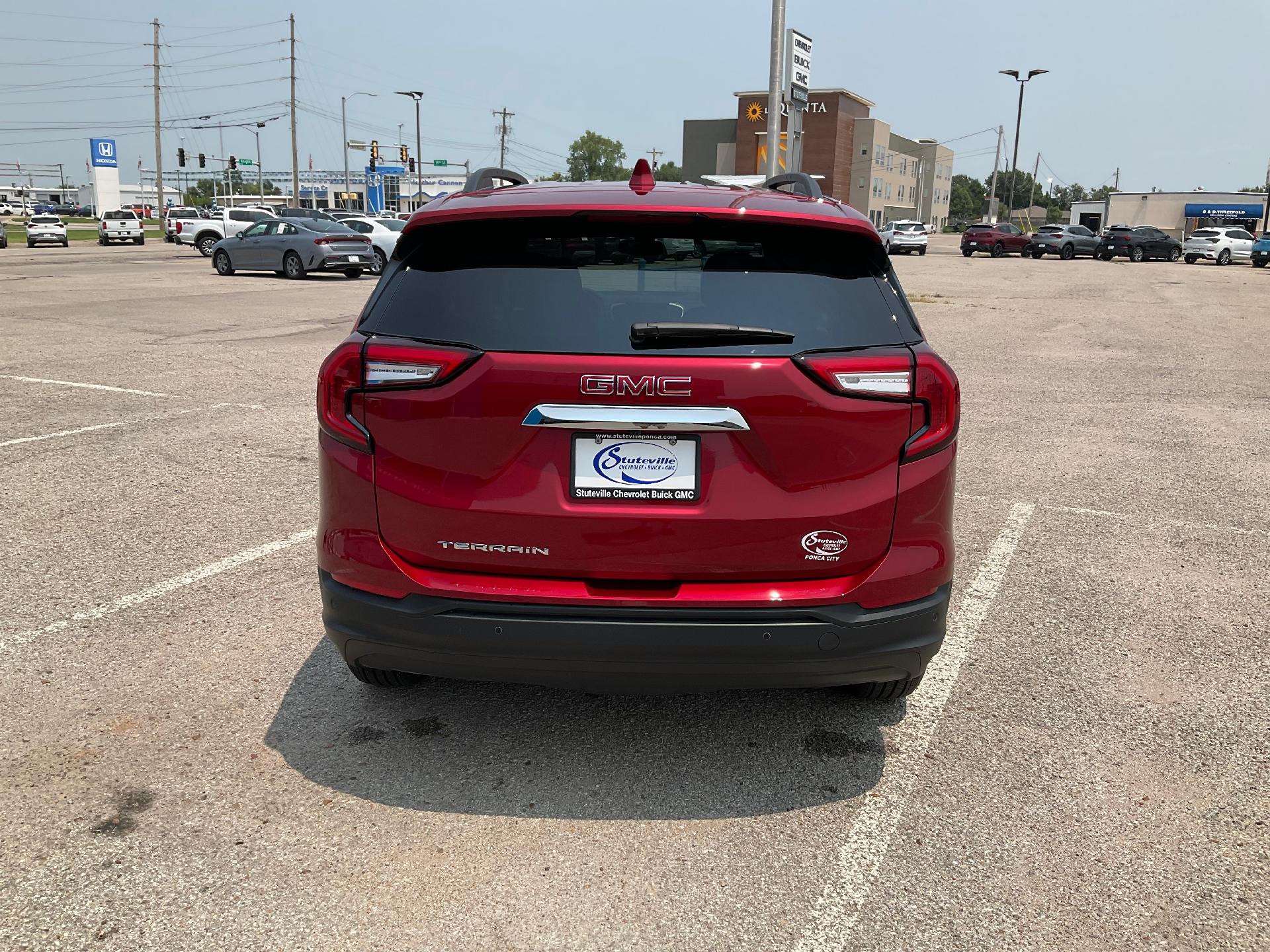 2024 GMC Terrain Vehicle Photo in PONCA CITY, OK 74601-1036