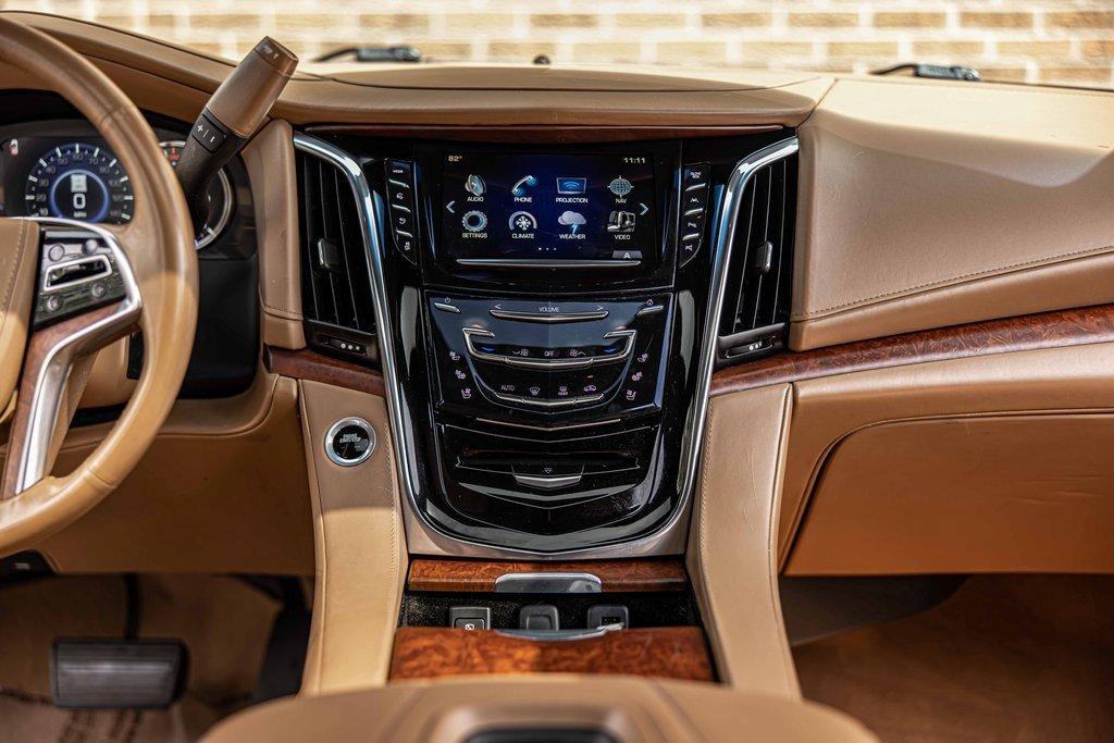 2017 Cadillac Escalade ESV Vehicle Photo in Saint Charles, IL 60174