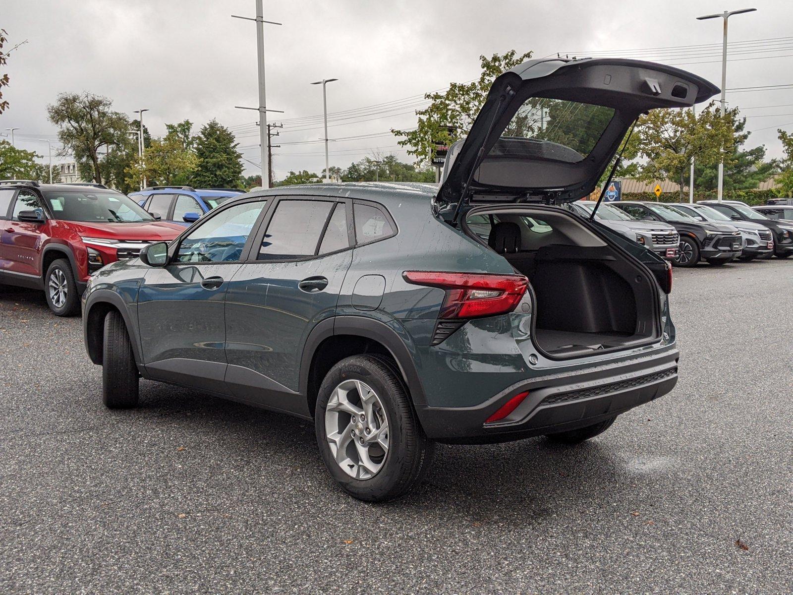 2025 Chevrolet Trax Vehicle Photo in LAUREL, MD 20707-4697