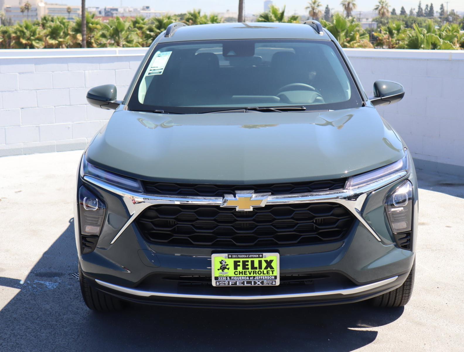 2025 Chevrolet Trax Vehicle Photo in LOS ANGELES, CA 90007-3794