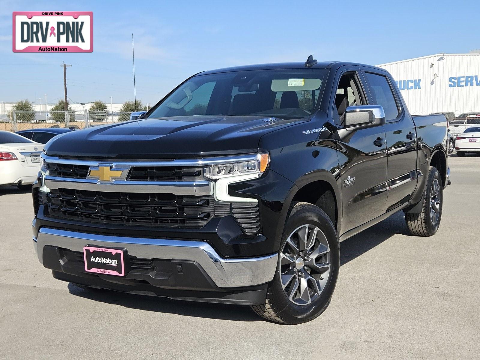 2025 Chevrolet Silverado 1500 Vehicle Photo in NORTH RICHLAND HILLS, TX 76180-7199