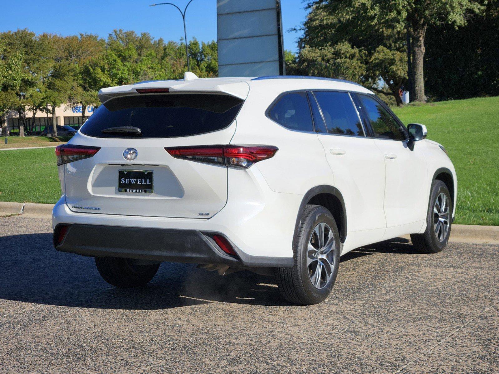 2020 Toyota Highlander Vehicle Photo in Fort Worth, TX 76132