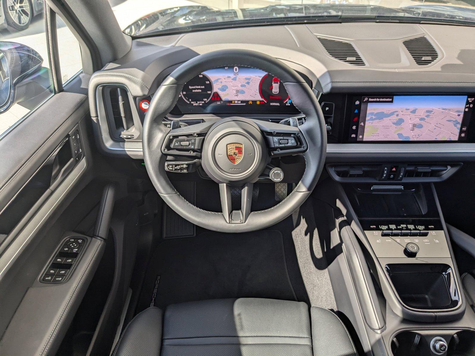 2024 Porsche Cayenne Vehicle Photo in Maitland, FL 32751