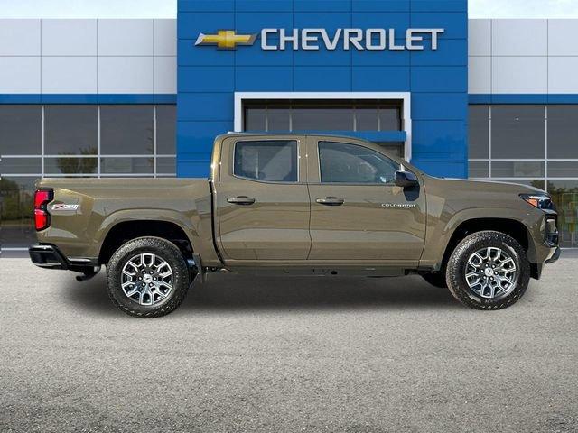 2024 Chevrolet Colorado Vehicle Photo in RIVERSIDE, CA 92504-4106