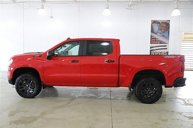 2024 Chevrolet Silverado 1500 Vehicle Photo in MEDINA, OH 44256-9001