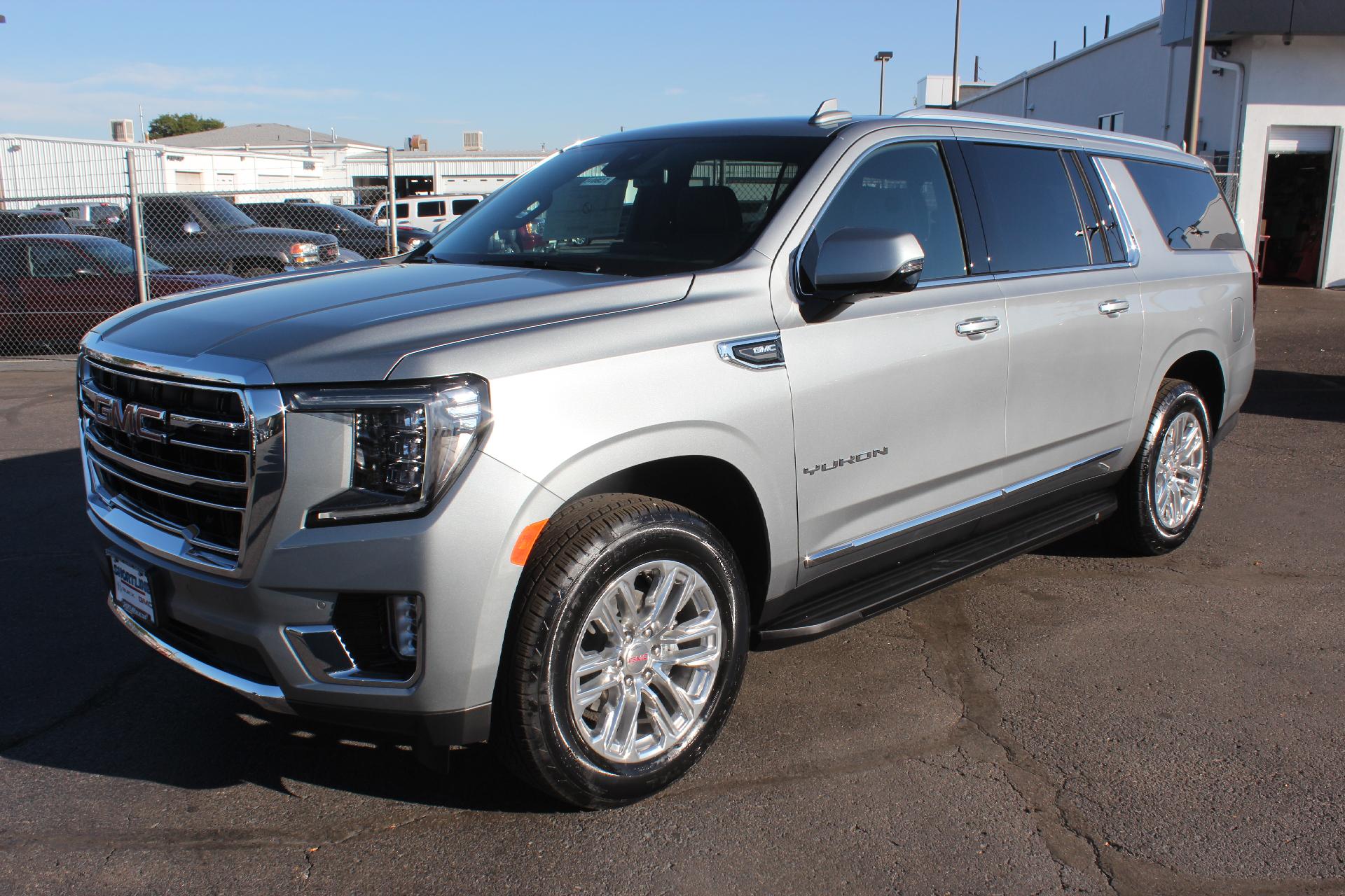 2024 GMC Yukon XL Vehicle Photo in AURORA, CO 80012-4011