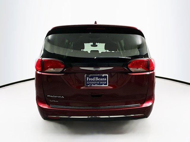 2018 Chrysler Pacifica Vehicle Photo in Doylsetown, PA 18901