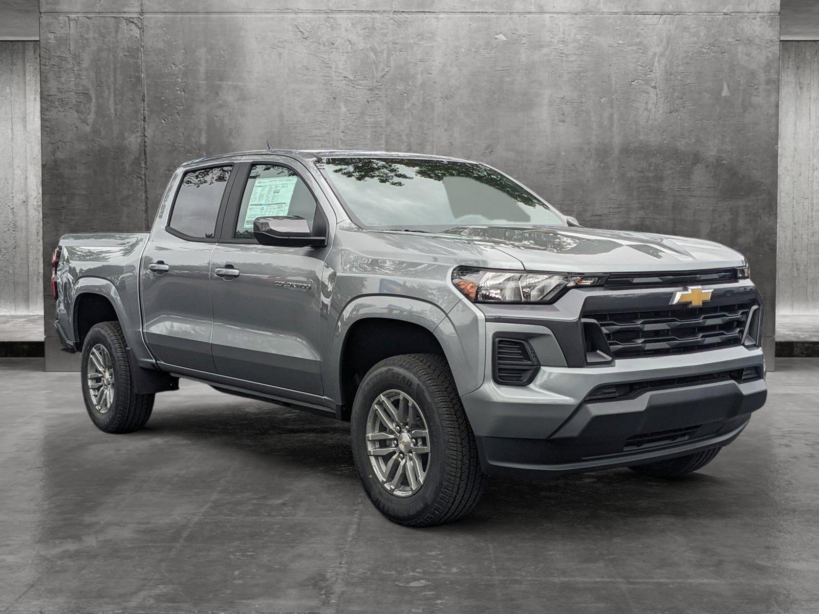 2024 Chevrolet Colorado Vehicle Photo in GREENACRES, FL 33463-3207