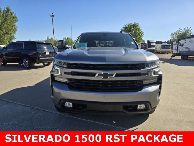 Used 2022 Chevrolet Silverado 1500 Limited RST with VIN 1GCUYEED7NZ108217 for sale in Lennox, SD