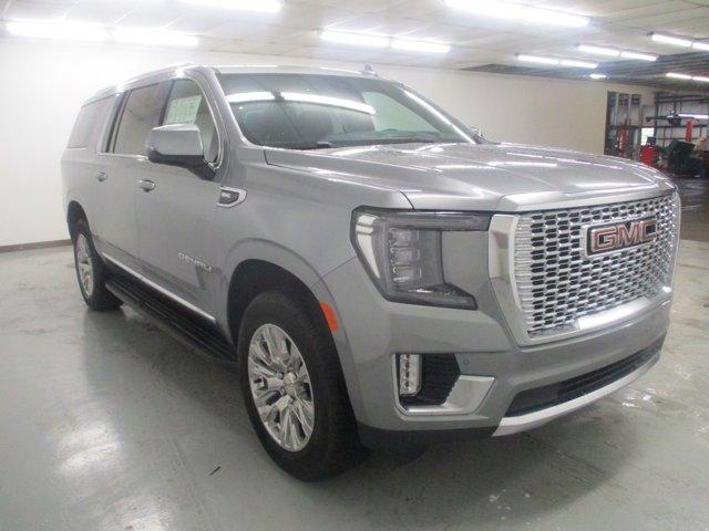 2024 GMC Yukon XL Vehicle Photo in BATTLE CREEK, MI 49037-8454