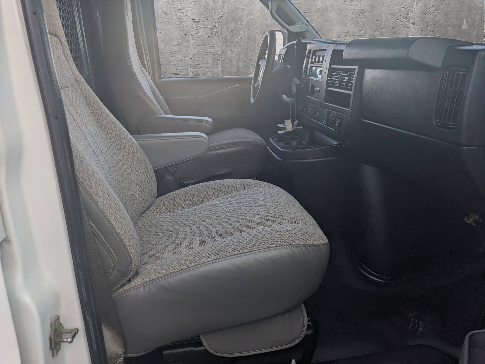 2020 GMC Savana Cargo Van Vehicle Photo in Sanford, FL 32771