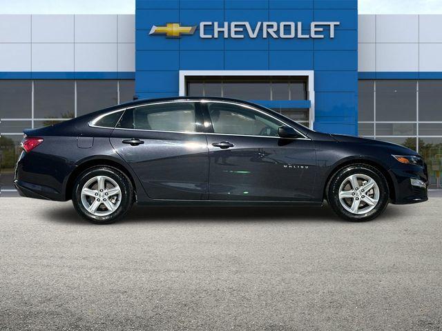 2022 Chevrolet Malibu Vehicle Photo in RIVERSIDE, CA 92504-4106