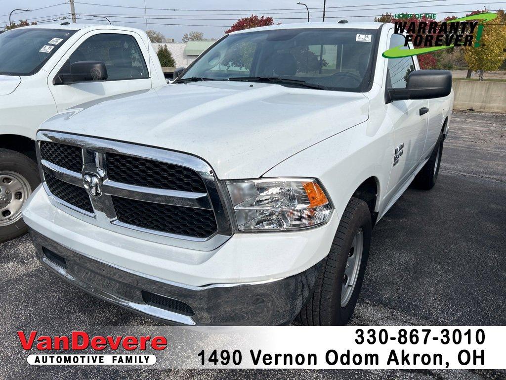 2023 Ram 1500 Classic Vehicle Photo in AKRON, OH 44320-4088