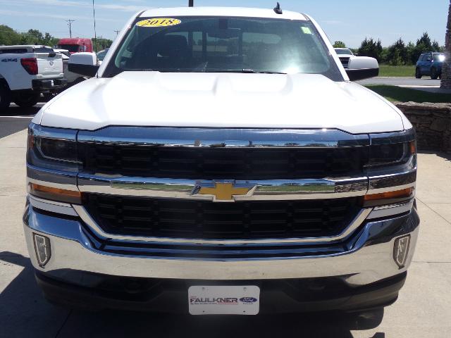 Used 2018 Chevrolet Silverado 1500 LT with VIN 3GCUKREC1JG123483 for sale in Chanute, KS