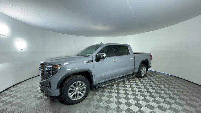 2024 GMC Sierra 1500 Vehicle Photo in GILBERT, AZ 85297-0402