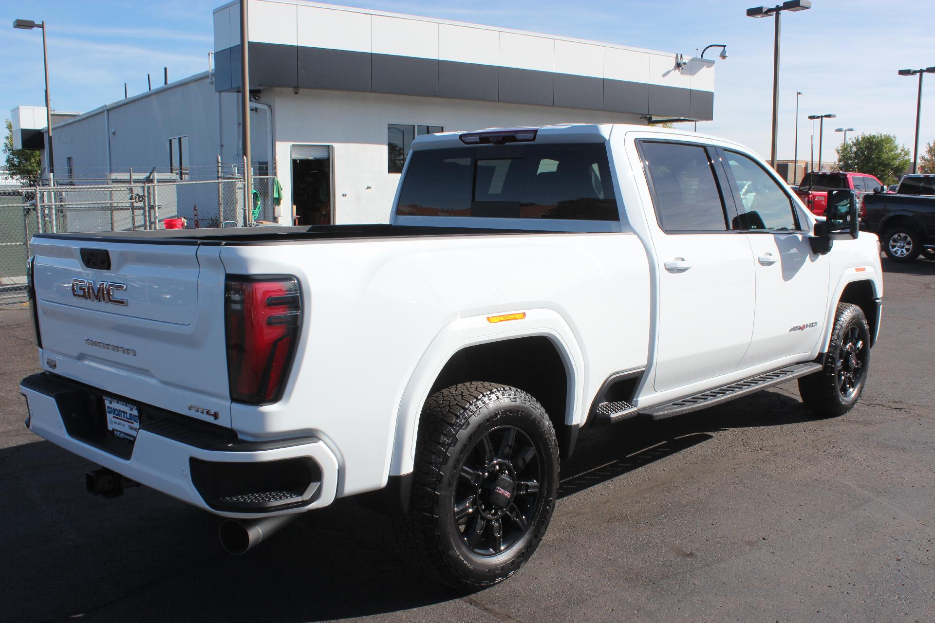 2025 GMC Sierra 2500 HD Vehicle Photo in AURORA, CO 80012-4011