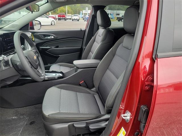 2025 Chevrolet Trax Vehicle Photo in BERLIN, MD 21811-1121