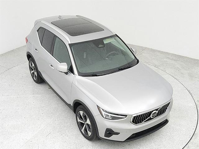 2023 Volvo XC40 Vehicle Photo in Grapevine, TX 76051