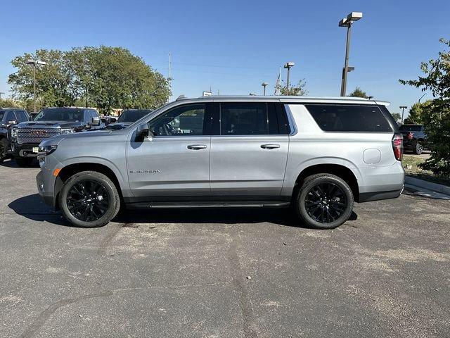 2024 Chevrolet Suburban Vehicle Photo in GREELEY, CO 80634-4125