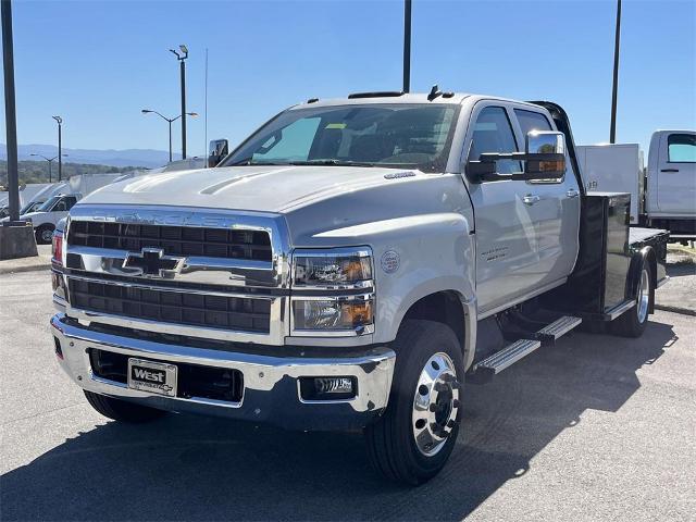 2023 Chevrolet Silverado 5500 HD Vehicle Photo in ALCOA, TN 37701-3235