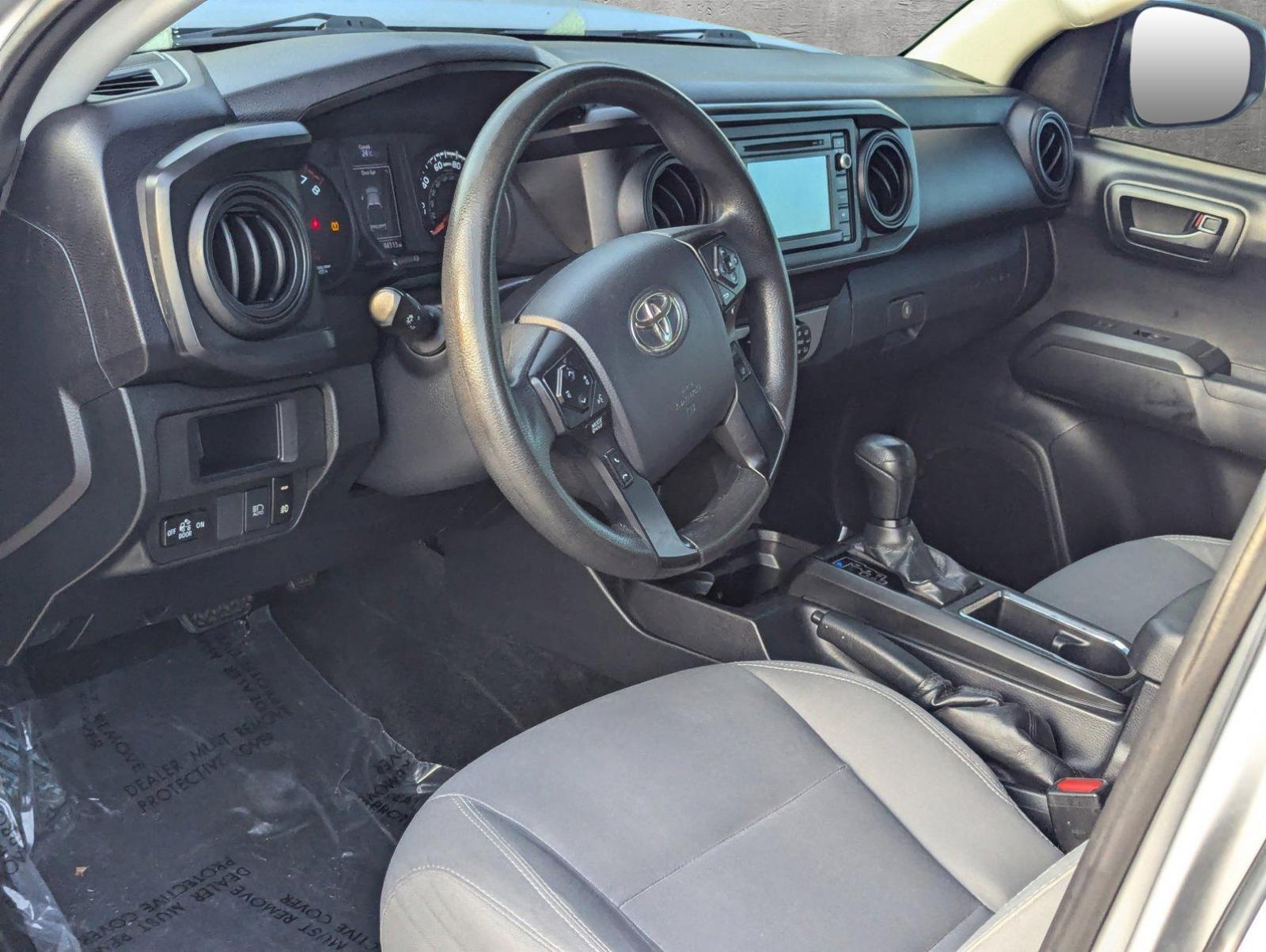 2019 Toyota Tacoma 2WD Vehicle Photo in Davie, FL 33331