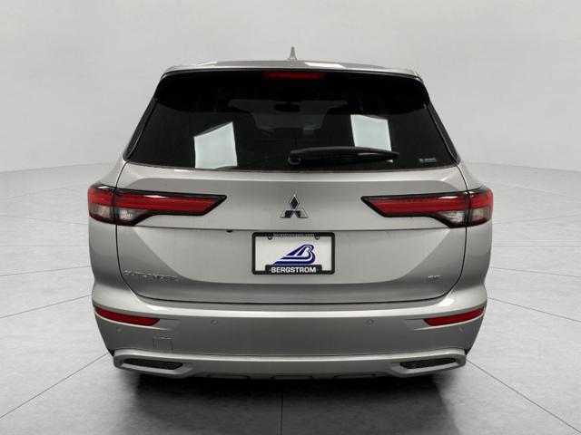 2024 Mitsubishi Outlander Vehicle Photo in Appleton, WI 54913