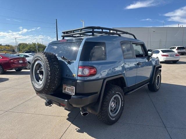 2014 Toyota FJ Cruiser Vehicle Photo in ENGLEWOOD, CO 80113-6708