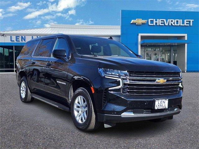 2023 Chevrolet Suburban Vehicle Photo in AURORA, CO 80011-6998