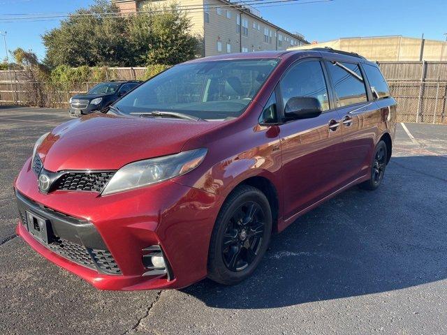 2020 Toyota Sienna Vehicle Photo in DALLAS, TX 75244-5909