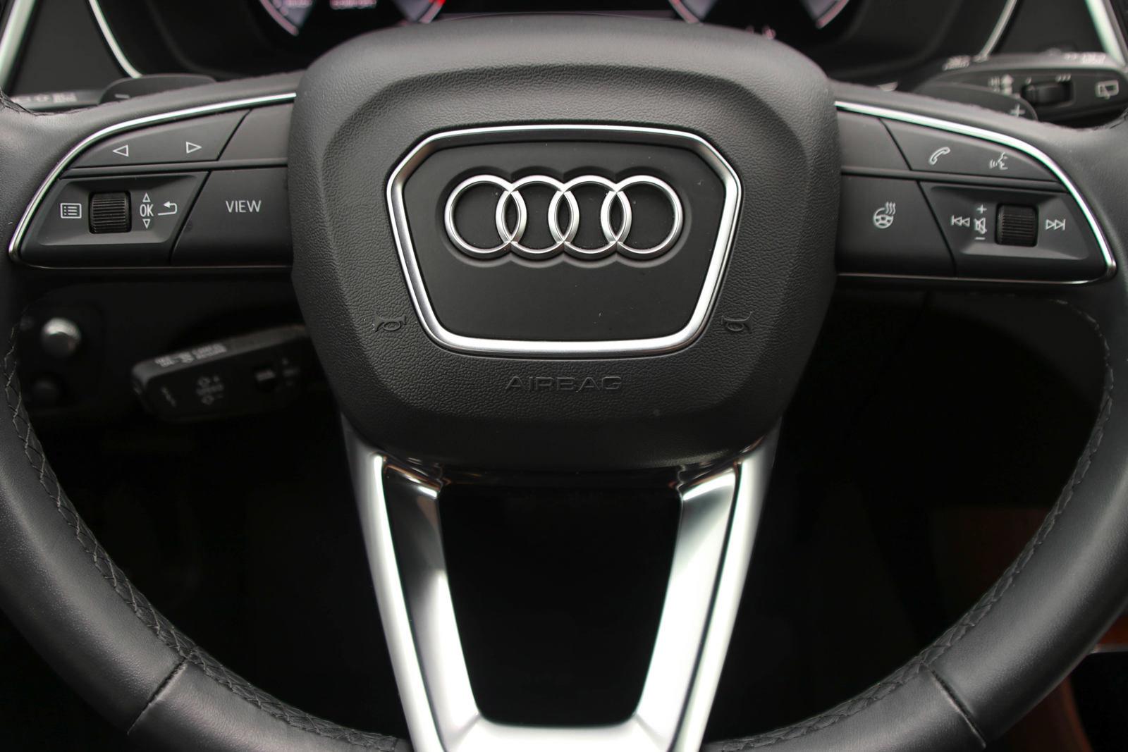 2022 Audi Q5 Vehicle Photo in SUGAR LAND, TX 77478