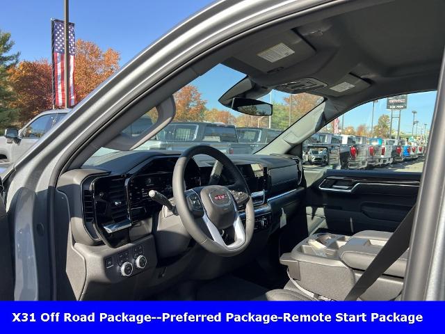 2025 GMC Sierra 1500 Vehicle Photo in CHICOPEE, MA 01020-5001