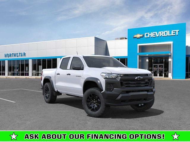 2024 Chevrolet Colorado Vehicle Photo in MOON TOWNSHIP, PA 15108-2571