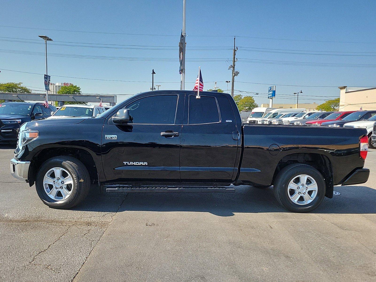 2021 Toyota Tundra 4WD Vehicle Photo in Saint Charles, IL 60174