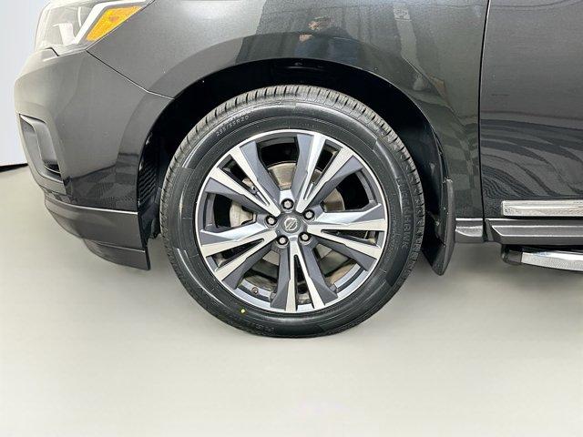 2020 Nissan Pathfinder Vehicle Photo in Doylestown, PA 18901