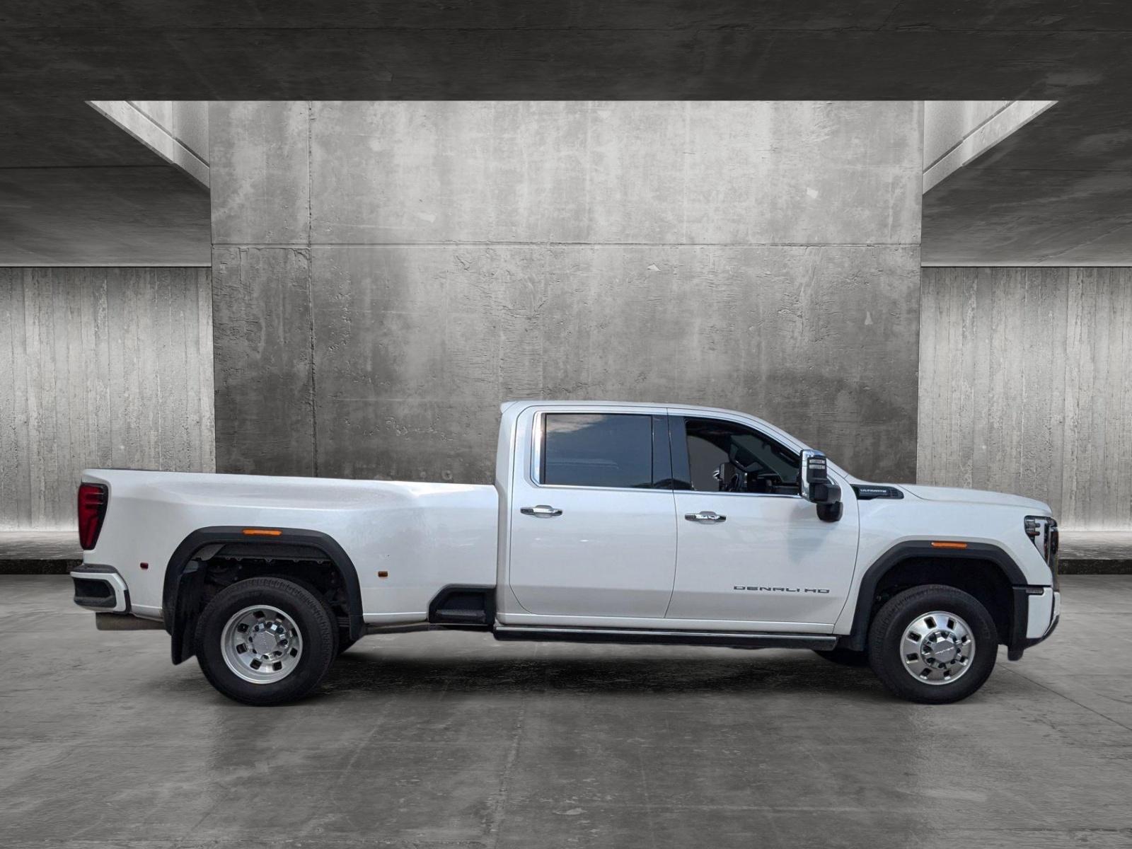 2024 GMC Sierra 3500HD Vehicle Photo in Pompano Beach, FL 33064