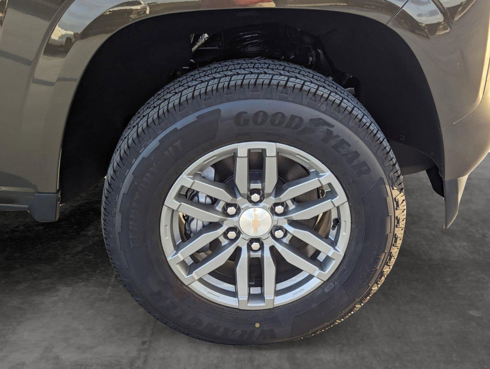 2024 Chevrolet Colorado Vehicle Photo in PEMBROKE PINES, FL 33024-6534