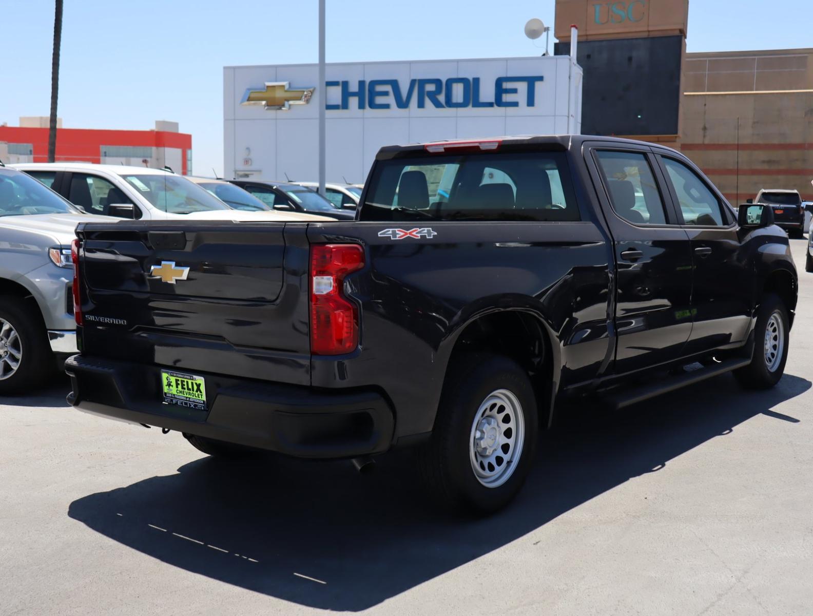 2024 Chevrolet Silverado 1500 Vehicle Photo in LOS ANGELES, CA 90007-3794