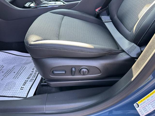 2025 Buick Encore GX Vehicle Photo in COLUMBIA, MO 65203-3903