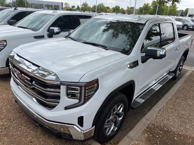 2024 GMC Sierra 1500 Vehicle Photo in GOODYEAR, AZ 85338-1310