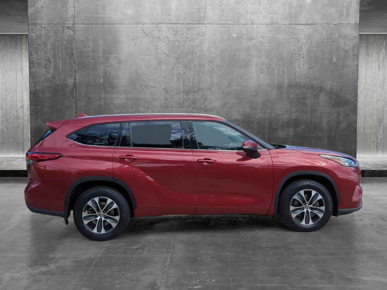 2020 Toyota Highlander Vehicle Photo in Ft. Myers, FL 33907